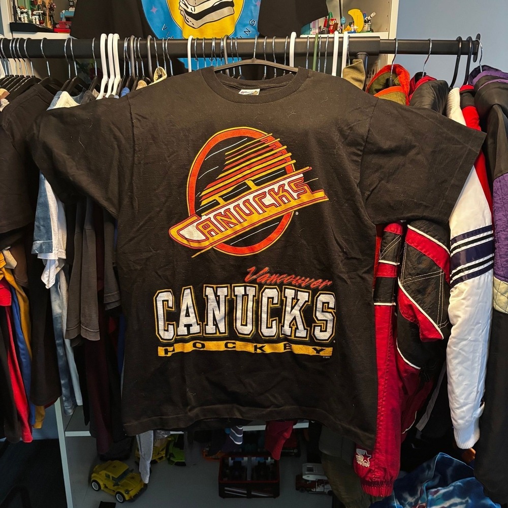 Vintage Vancouver Canucks Flying Skate Pro Player T-Shirt Large